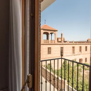 Rosabel Pensión La Calahorra